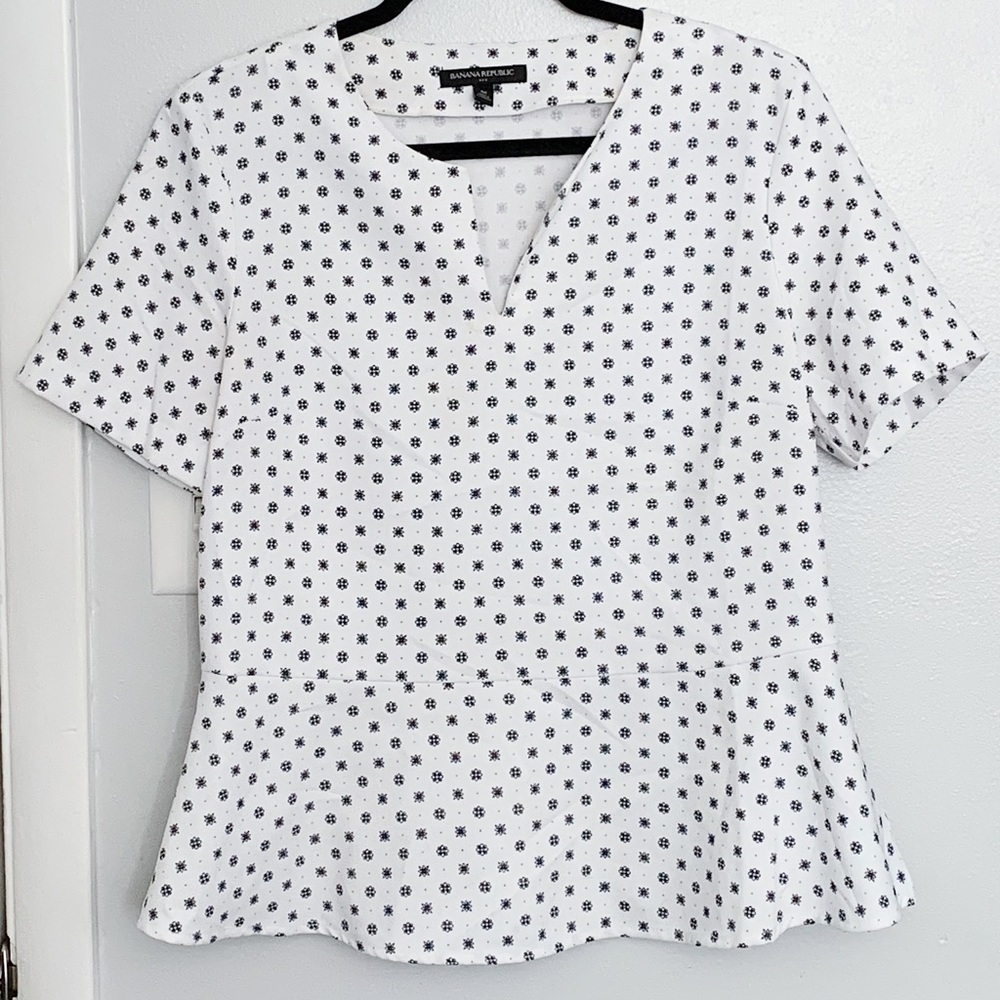 Banana republic white peplum top